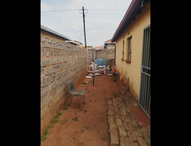 3 BEDROOM HOUSE FOR SALE IN DAWN PARK